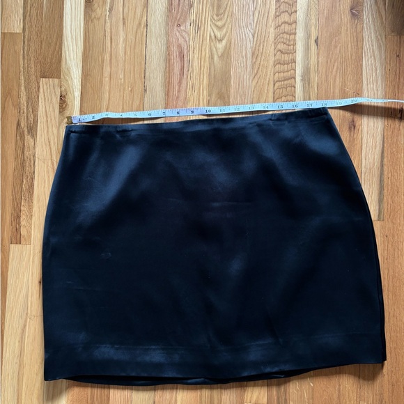 Madewell Satin Mini Black Skirt - Picture 9 of 11